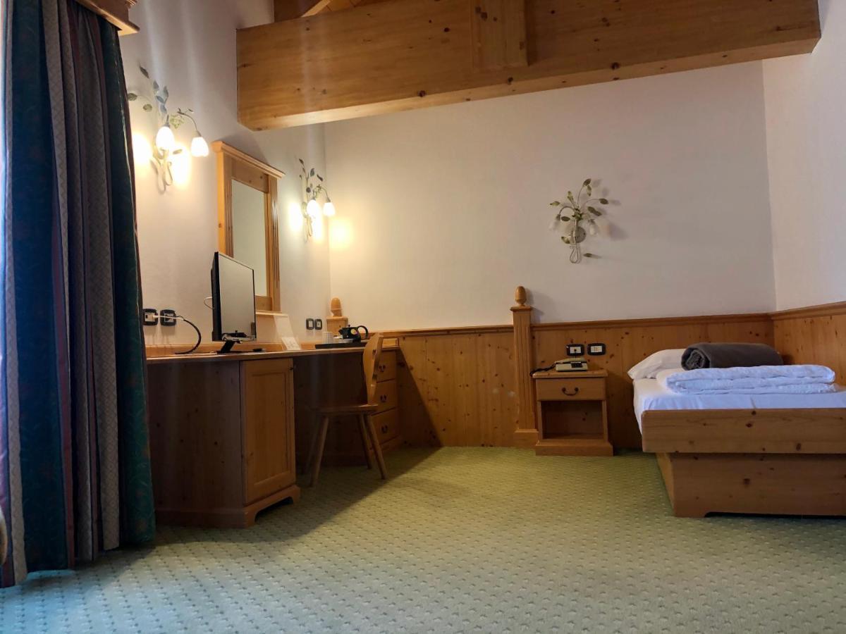 Domina Parco Dello Stelvio Hotel โกโกโล ภายนอก รูปภาพ